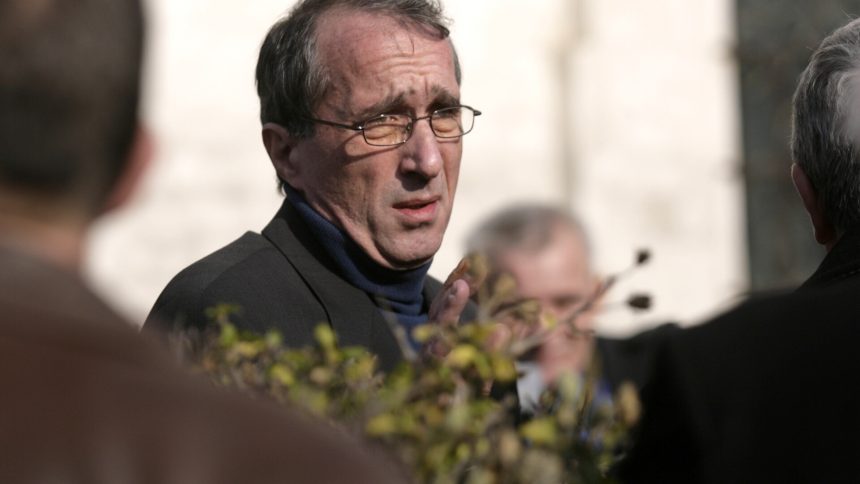 Ultimul fiu al dictatorului Ceausescu la mila instantei