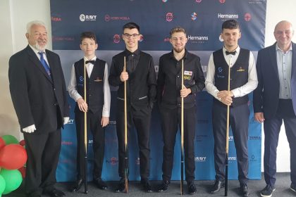 Un arbitru international a deschis primul club de snooker din Sibiu