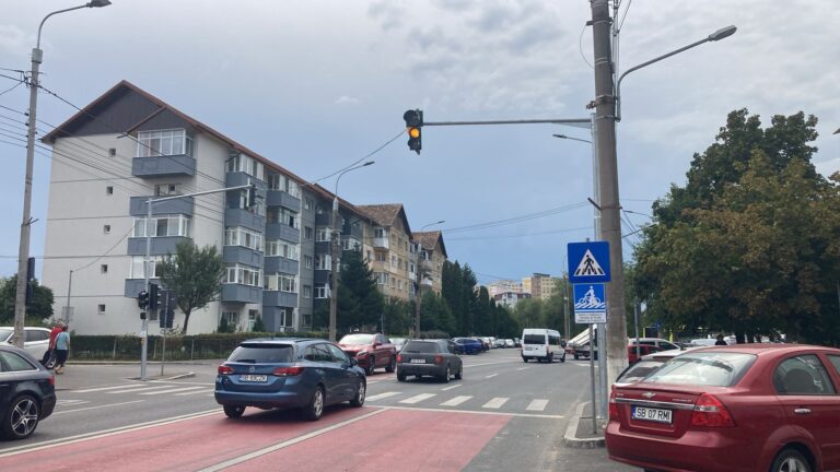 Un nou semafor pentru pietoni pe strada Stefan cel Mare