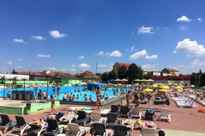 neregulile verii la piscinele din sibiu una inchisa pentru mizerie