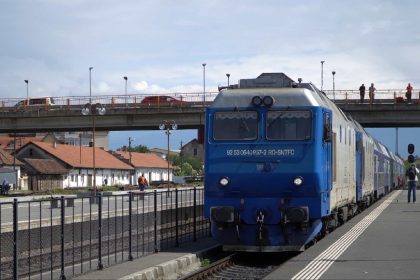 pasagerii din sibiu afectati de lucrarile cfr trenuri anulate si autobuze