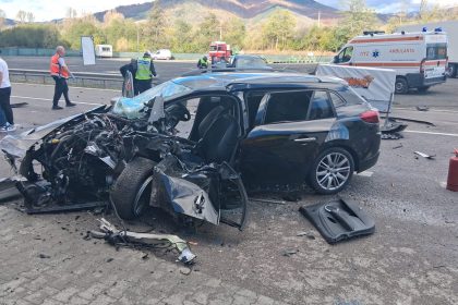 Accident grav pe Valea Oltului 5 raniti 2 masini distruse