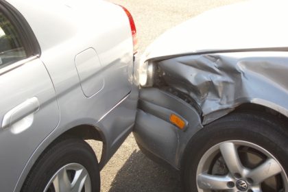 Accident la Cartisoara cauzat de un localnic baut