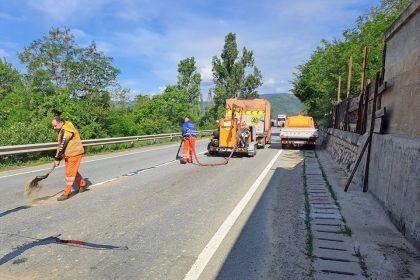 Afaceri murdare cu bani publici patru firme sanctionate