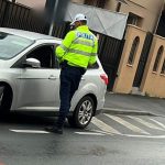 Alcool la volan i parcari ilegale langa scoli