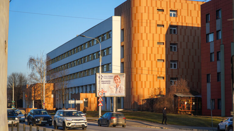 Aparatul esen tial pentru tratamentul femeilor inlocuit la Sibiu