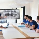 Costul unui implant dentar ce determinapreul