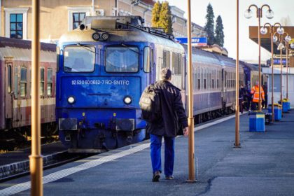 Cum circula trenurile in noaptea de iarna