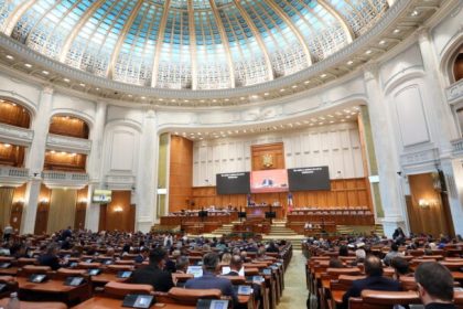 Economia de parlamentari Reducerea cu 10 a reprezentantilor
