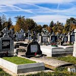Locuri de veci mai scumpe la Cimitirul Municipal