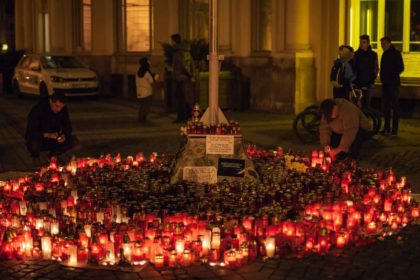 Mars tcut joi sear n centrul Sibiului 10 ani Colectiv