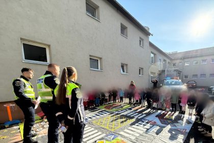 O altfel de Scoala altfel la Sibiu cainii politisti