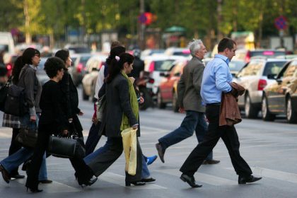 Romania imbatraneste rapid mai putini tineri mai multi varstnici