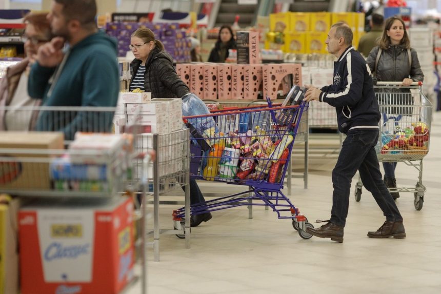Viata decenta devine un lux o familie are nevoie de 11000 de lei lunar