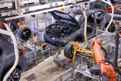 Volkswagen anunta pierderi de 15 miliarde de dolari