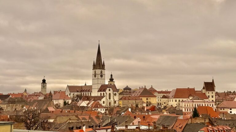 Cod galben de vant si ploi in Sibiu Va ninge la munte