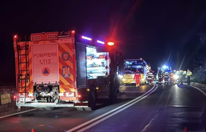 Femeia lovita de autocar pe DN1 la Bradu internata ATI
