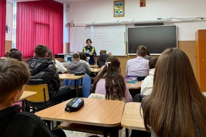 Lectii de preventie si controale in magazinele scolilor