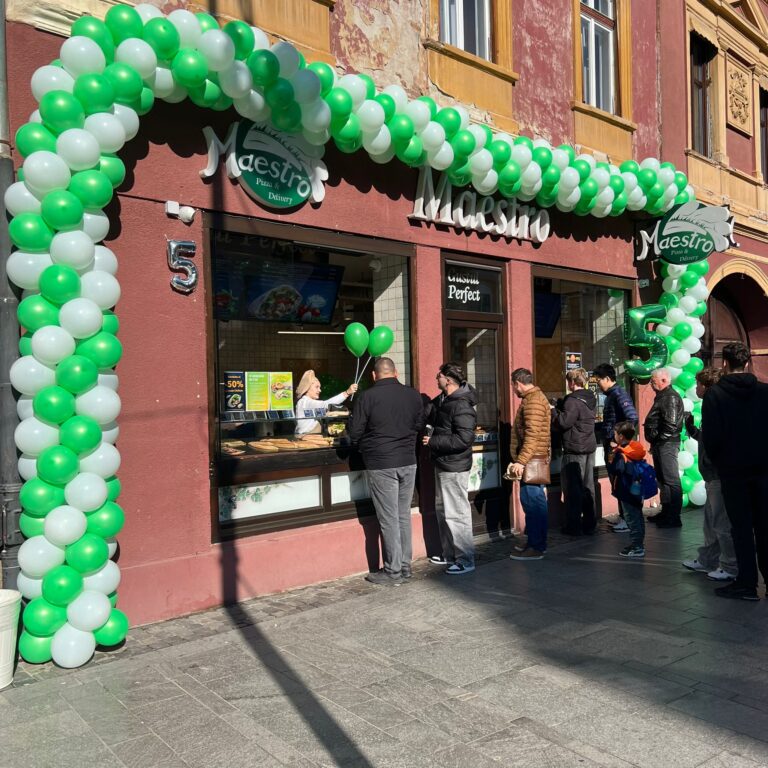 Maestro 5 ani de poveste la Sibiu si noua Pizza cu margine de cascaval
