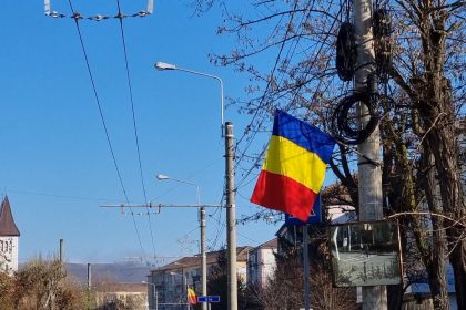 Mediashul se pregateste de 1 Decembrie cu steaguri