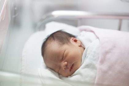 Ministerul Sanatatii modernizeaza testarea nou nascutilor