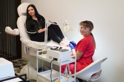 Pedissima de Karina Nica in Sibiu Pedichiura moderna si solutii pentru unghii incarnate