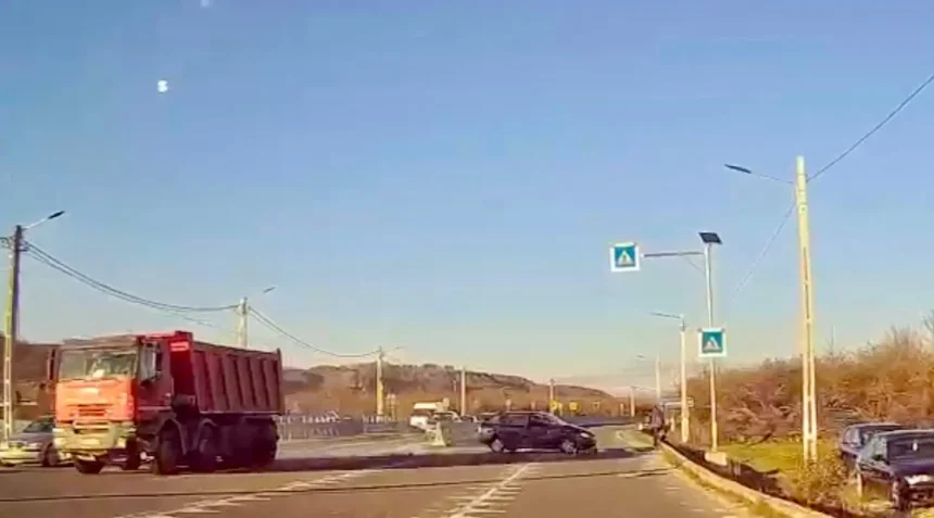 Sibianca ucisa de camion la trecerea de pietoni