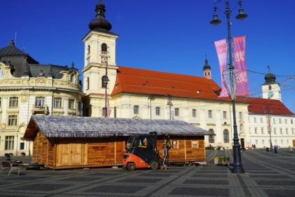 Targul de Cracun din Sibiu incepe sa se contureze
