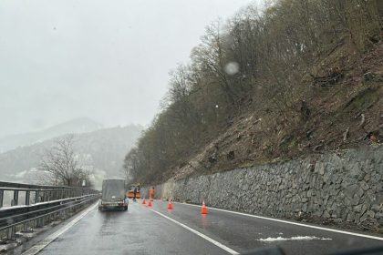 Traficul pe Valea Oltului restrictii pentru camioane si lucrari