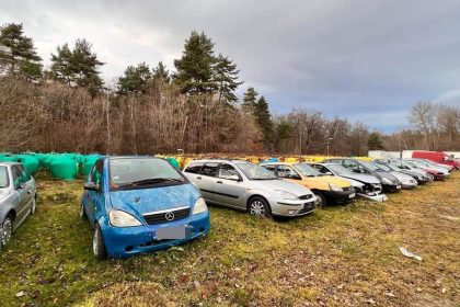 Trei masini abandonate in Sibiu ridicate de Primarie