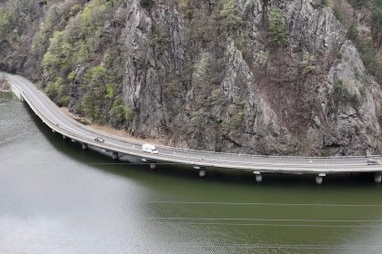 Vreme rea in 8 judee cu ploi i vnt