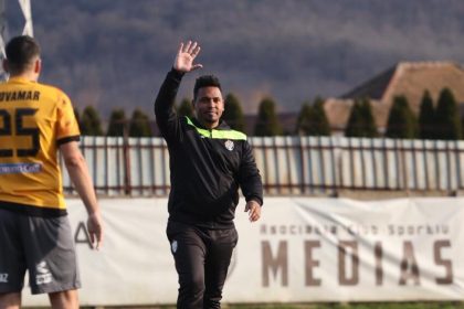 ACS Media merge ceas Eric de Oliveira sarbatorit la victorie