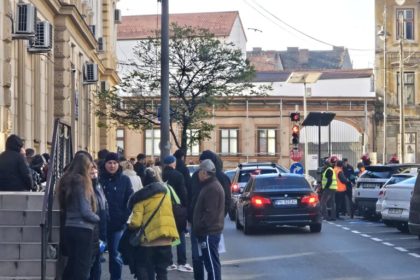 Alerte la Liceul Goga evacuati profesori si elevi