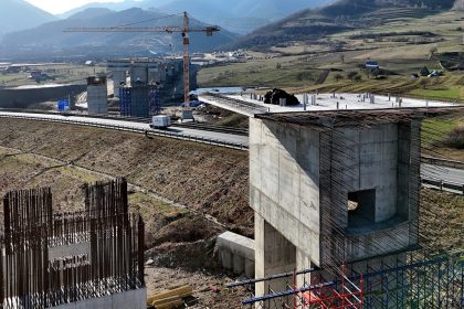 Autostrada A1 Sibiu Pitesti Lucrarile la Boita Cornetu finalizare decembrie