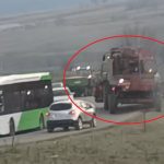 Calvarul soferilor pe drumul Sibiu Agnita ambuteiaje din cauza combinelor agricole