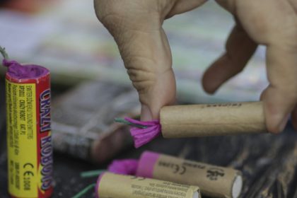 Captura de Craciun la Sibiu aproape 1000 de petarde confiscate