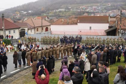 Ceremonie emotionala la Sadu erorii comemorati glasul unui copil a impresionat multimea
