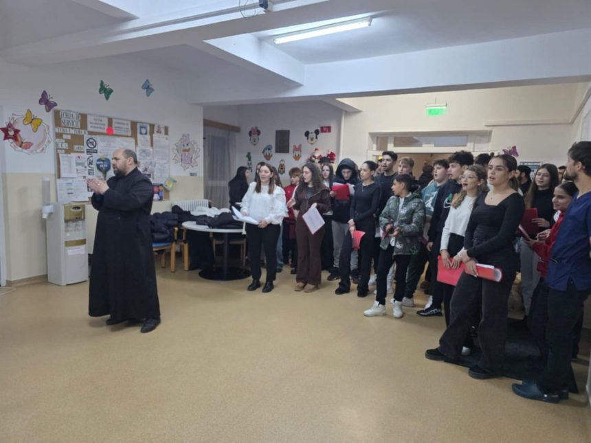 Daruri si emotie tinerii din Cisnadie au colindat copiii de la Neurologie Pediatrica Sibiu