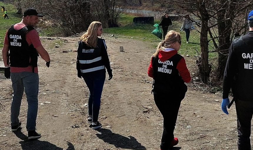 Depozite ilegale de desuri in constructii la Sibiu