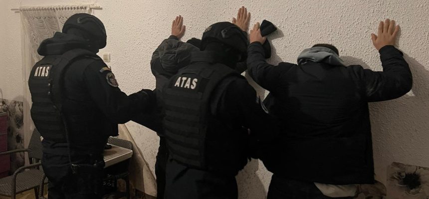 Descinderi in Sibiu si 9 judete retea de contrabanda destructurata