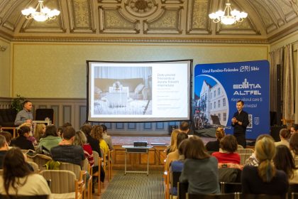 Elevi parinti si experti discutii Zilele Educaiei Finlandeze in Sibiu