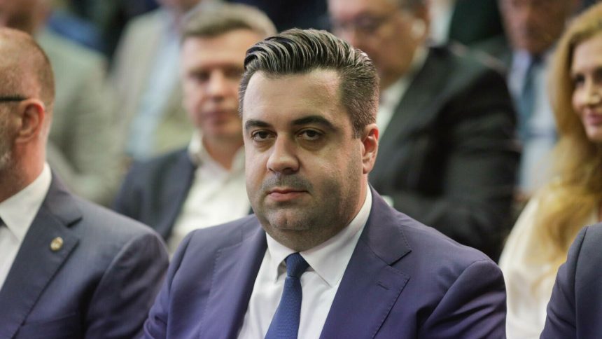 Fost ministru al Transporturilor chemat la DNA pentru coruptie