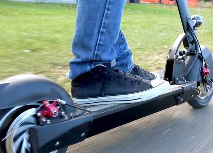 Politca RCA devine obligatorie pentru trotinete si biciclete electrice