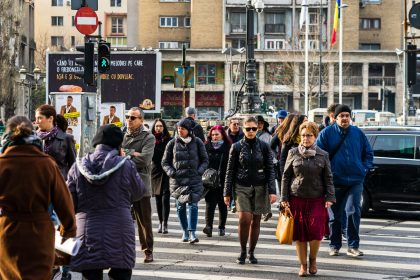 Presiune mare asupra Guvernului sindicatele cer 4 350 lei salariu minim