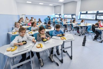 Programul Masa Sanatoasa se va continua in scoli pana in 2026