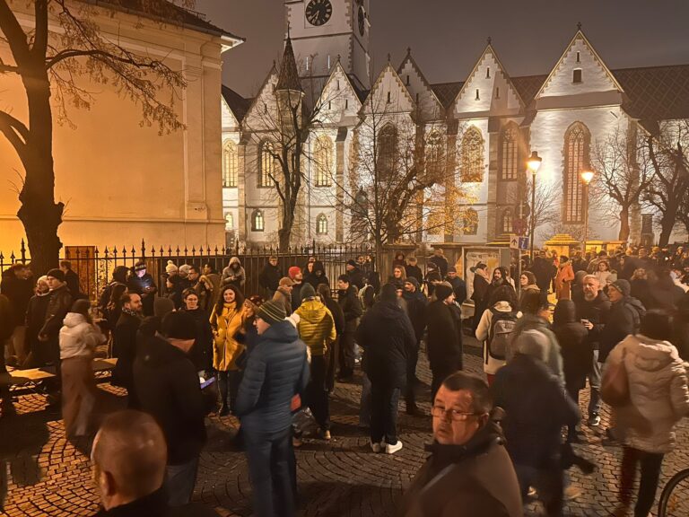 Proteste la Sibiu pentru reformarea justitiei Daca tacem devenim complici