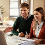 Ratele romnilor sub presiune imprumuturile statului scumpesc creditele