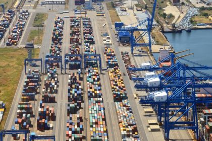Romania traieste pe datorie externa excedentul a trecut de 28 miliarde euro