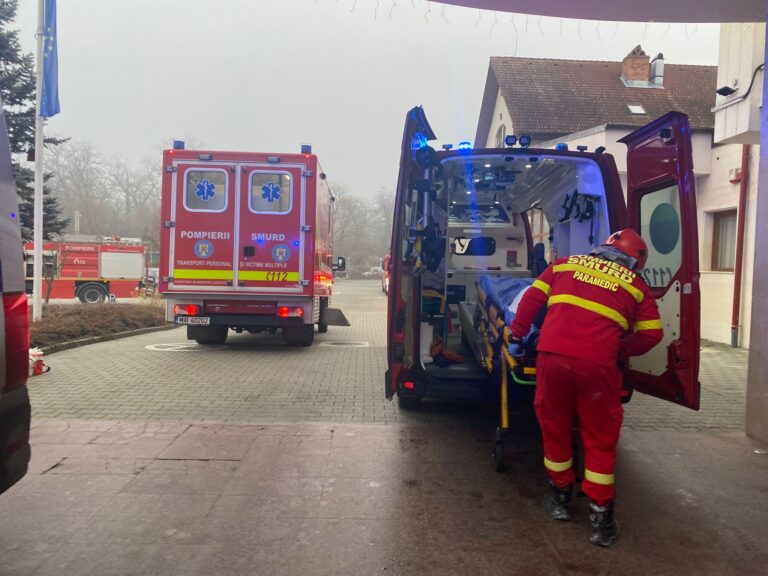 Sase persoane transportate la spital de la Hilton