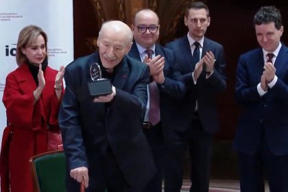Victor Rebengiuc premiat pentru intreaga cariera in teatru